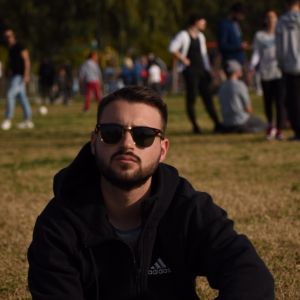 Μάριος Μύρτσης